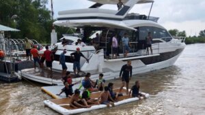 sàn phao trên nước